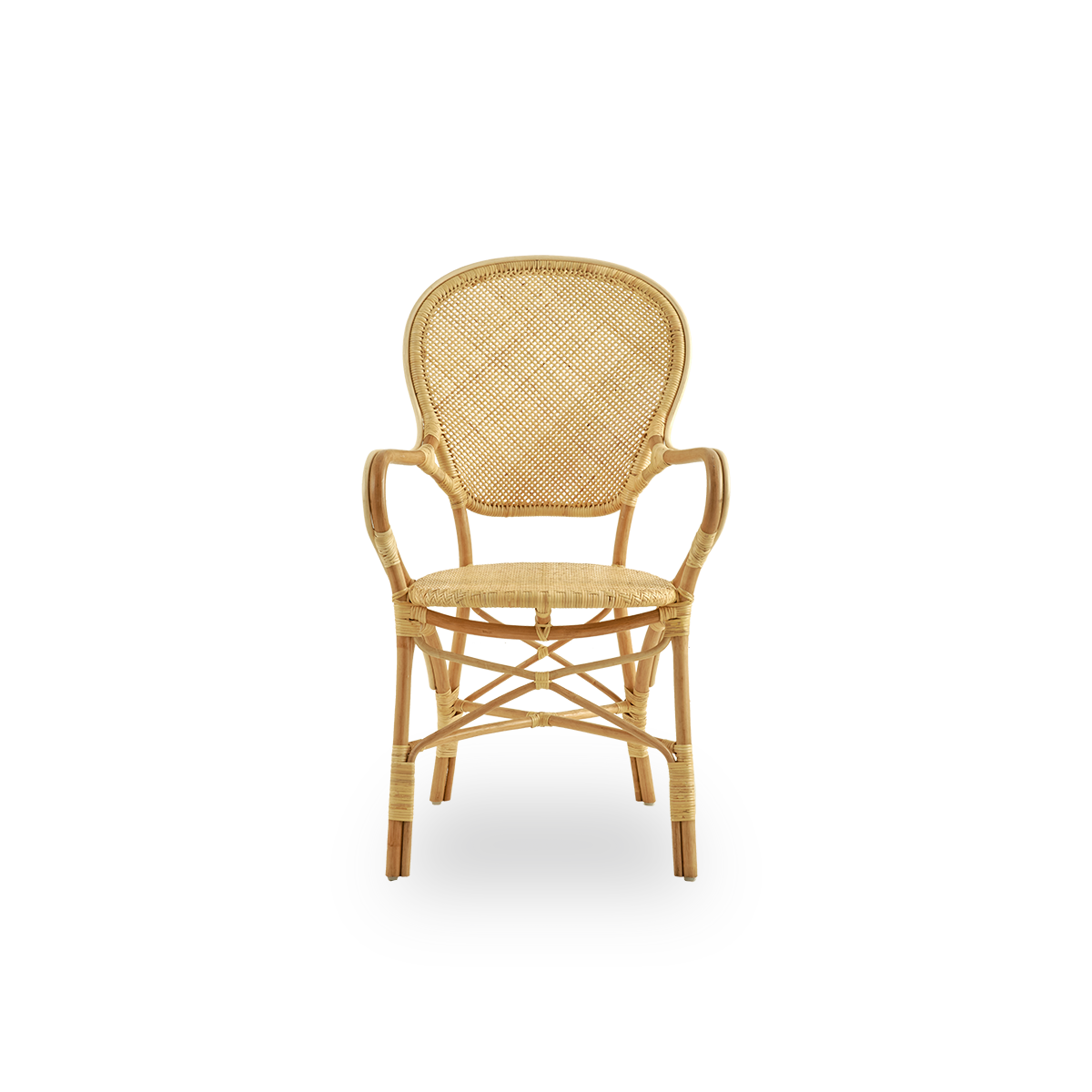 Front view of the Rossini dining armchair made in natural rattan.
Elegant wicker chair with round backrest and armrests in a simple design. Handcrafted from high-quality rattan.