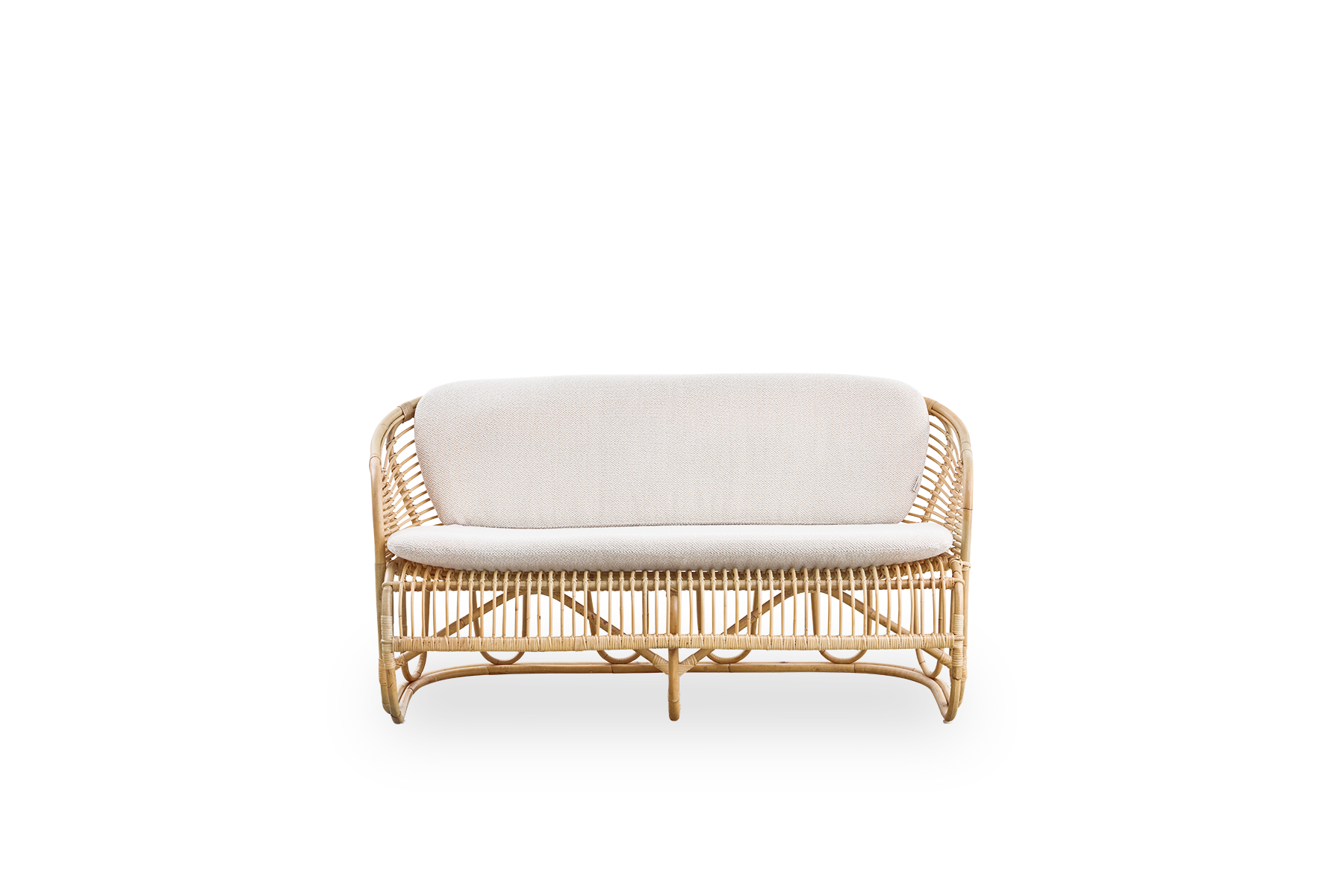 Front view of the Swing 2-seater sofa designed by Tove Kindt-Larsen.
Handcrafted from high-quality Indonesian rattan and fitted with seat and back cushion.
