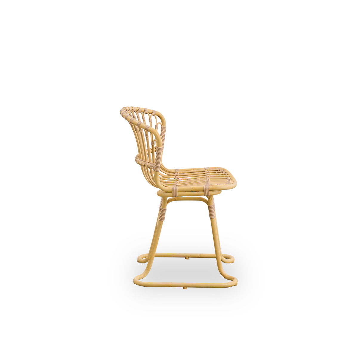 Plain side view of Rita Exterior dining chair designed by Nanna Ditzel. Sculptural legs allow stability on any outdoor surface. Frame made of aluminium in rattan look with ArtFibre bindings.