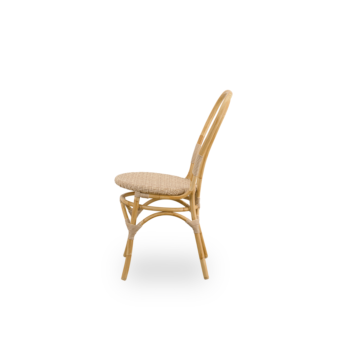 Plain side view of Lulu Exterior dining chair, A lightweight outdoor bistro chair with a round simple backrest presented with aluminium frame in handpainted rattan look with ArtFibre windings.