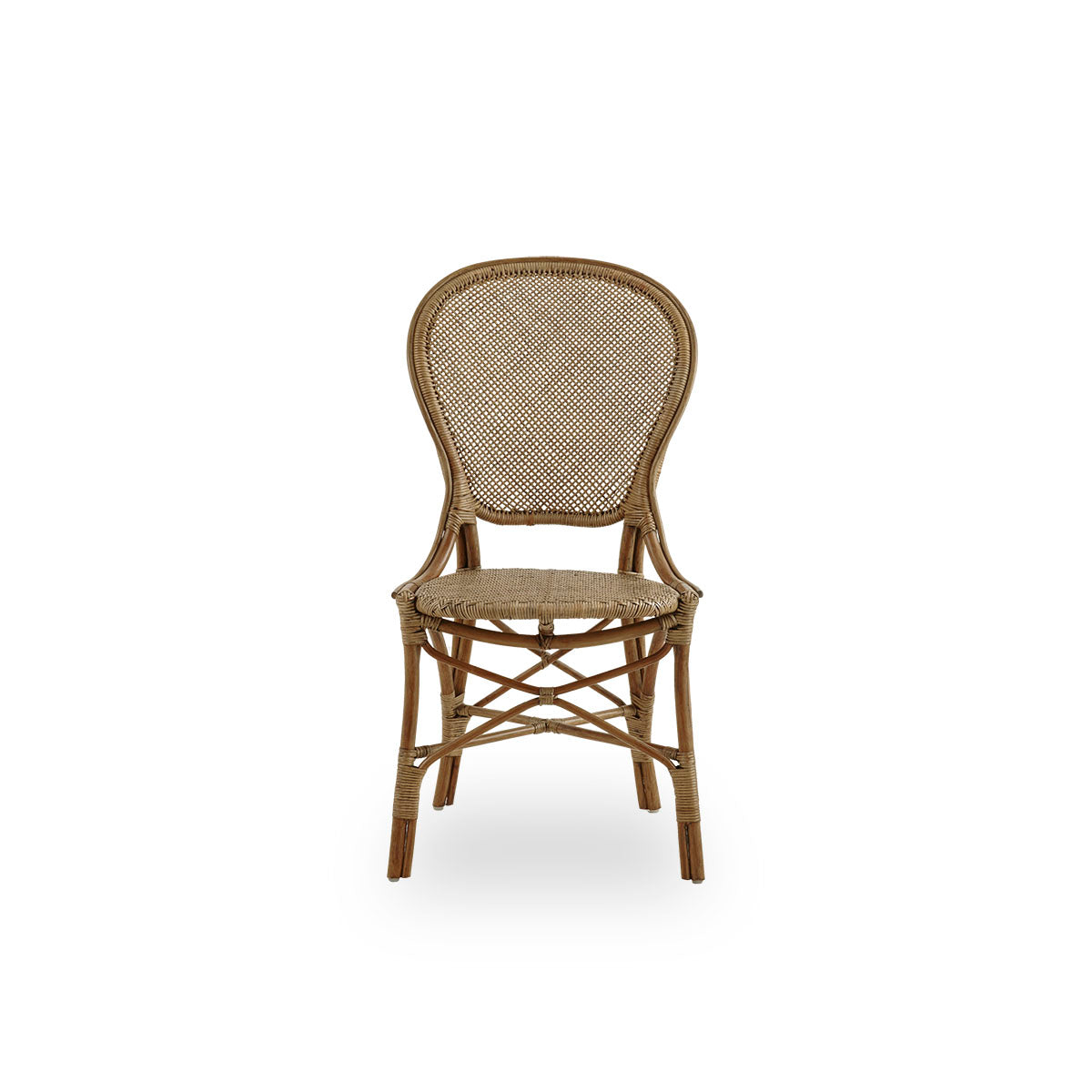 Front view of the Rossini dining chair in antique brown color.
Elegant wicker chair with round backrest in a simple design. Handcrafted from high-quality rattan.