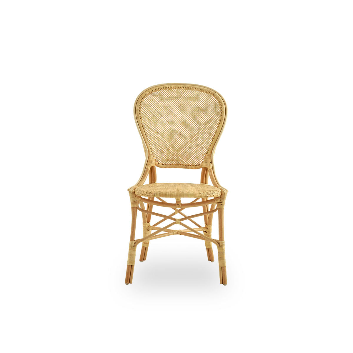 Front view of the Rossini dining chair in natural rattan.
Elegant wicker chair with round backrest in a simple design. Handcrafted from high-quality rattan.