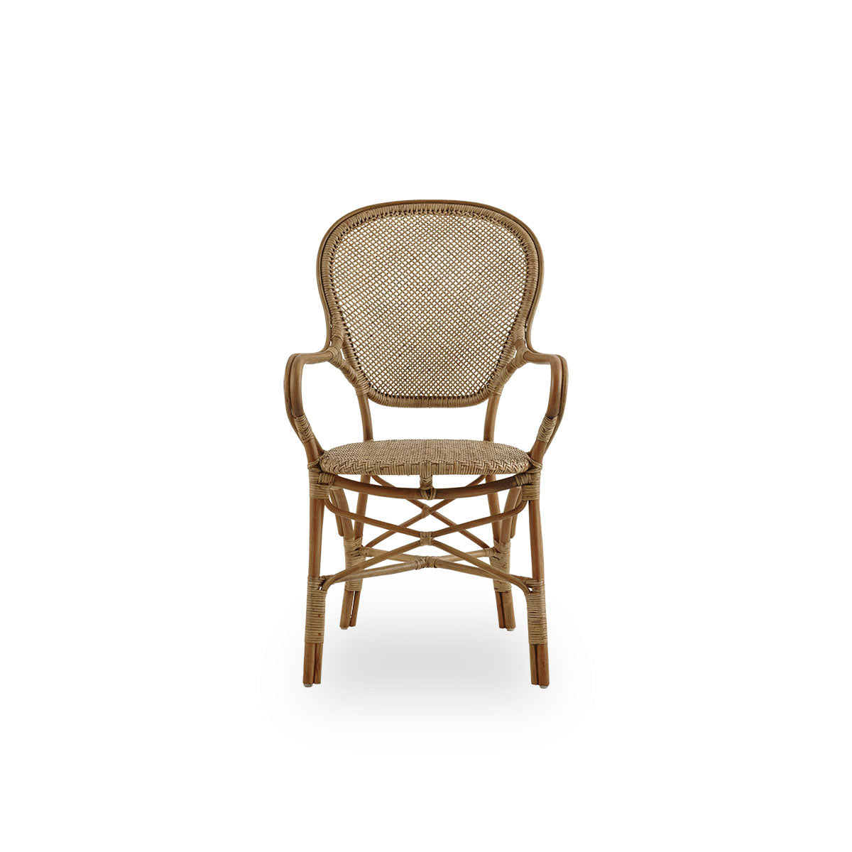 Front view of the Rossini dining armchair in antique brown color.
Elegant wicker chair with round backrest and armrests in a simple design. Handcrafted from high-quality rattan.