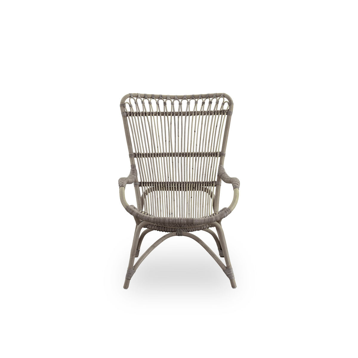 Front view of the Monet lounge chair with high backrest and armrests presented in taupe color.
Handcrafted from high-quality Indonesian rattan.