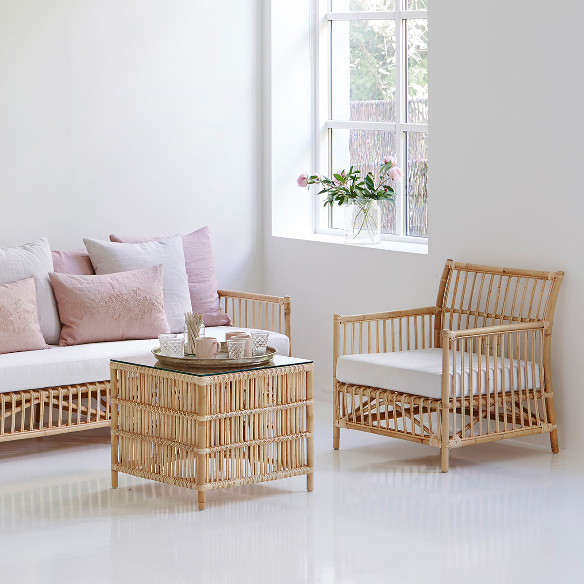 Donatello Side Table