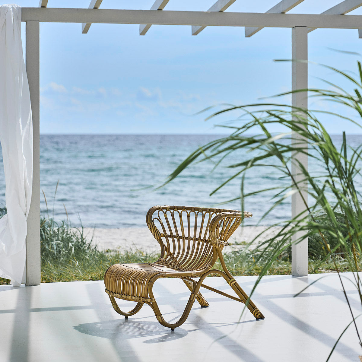 Fox Exterior Lounge Chair