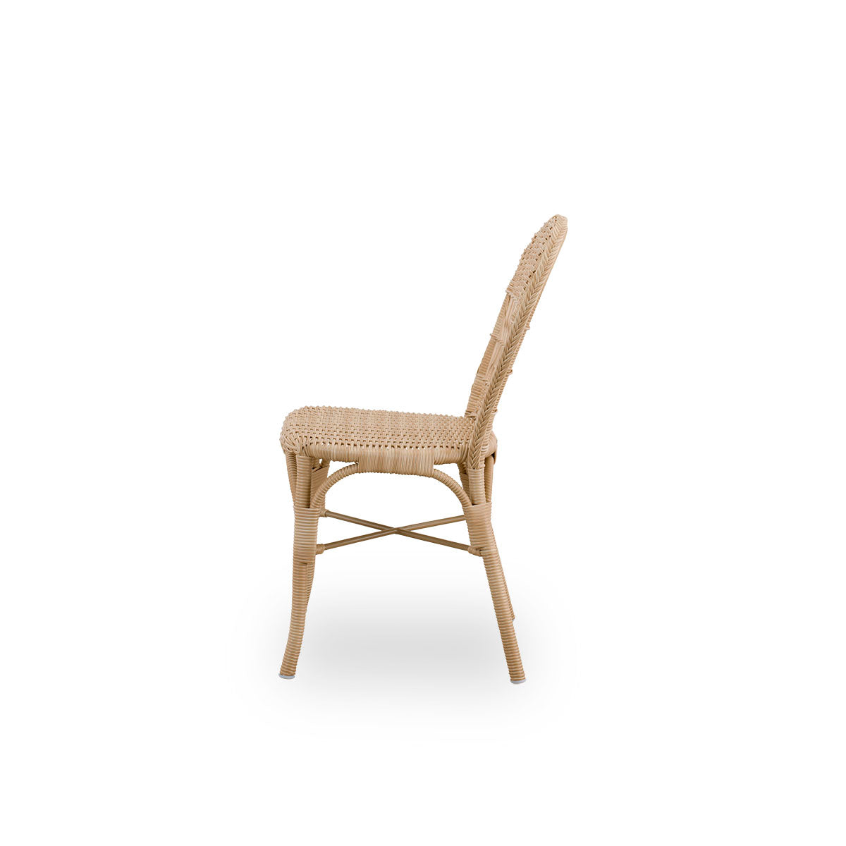 Plain side view of Ofelia outdoor dining chair in antique Natural color. A smaller dining chair without armrest made of aluminium frame fully woven with ArtFibre.