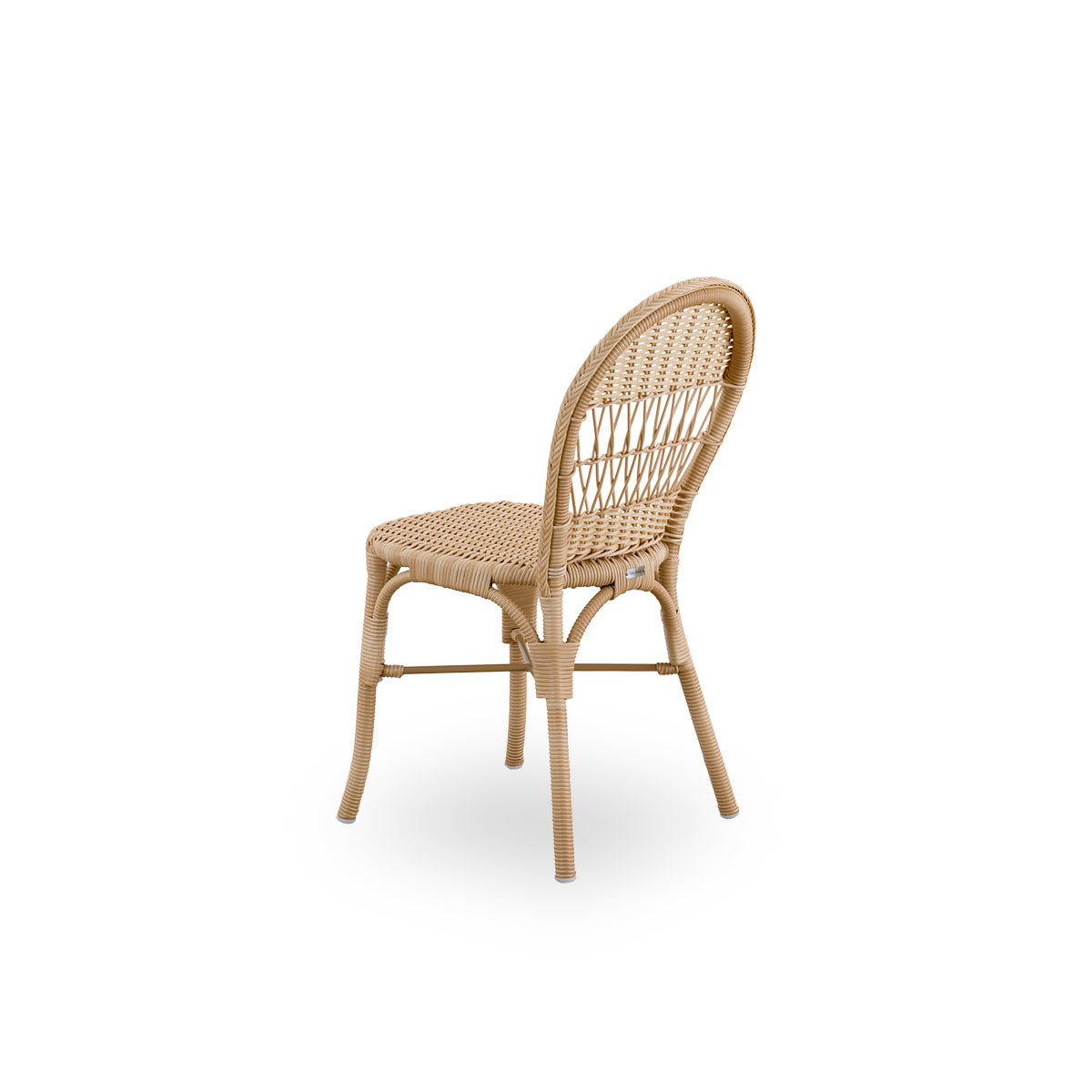 Plain back view of Ofelia outdoor dining chair in Natural color. A smaller dining chair without armrest made of aluminium frame fully woven with ArtFibre.