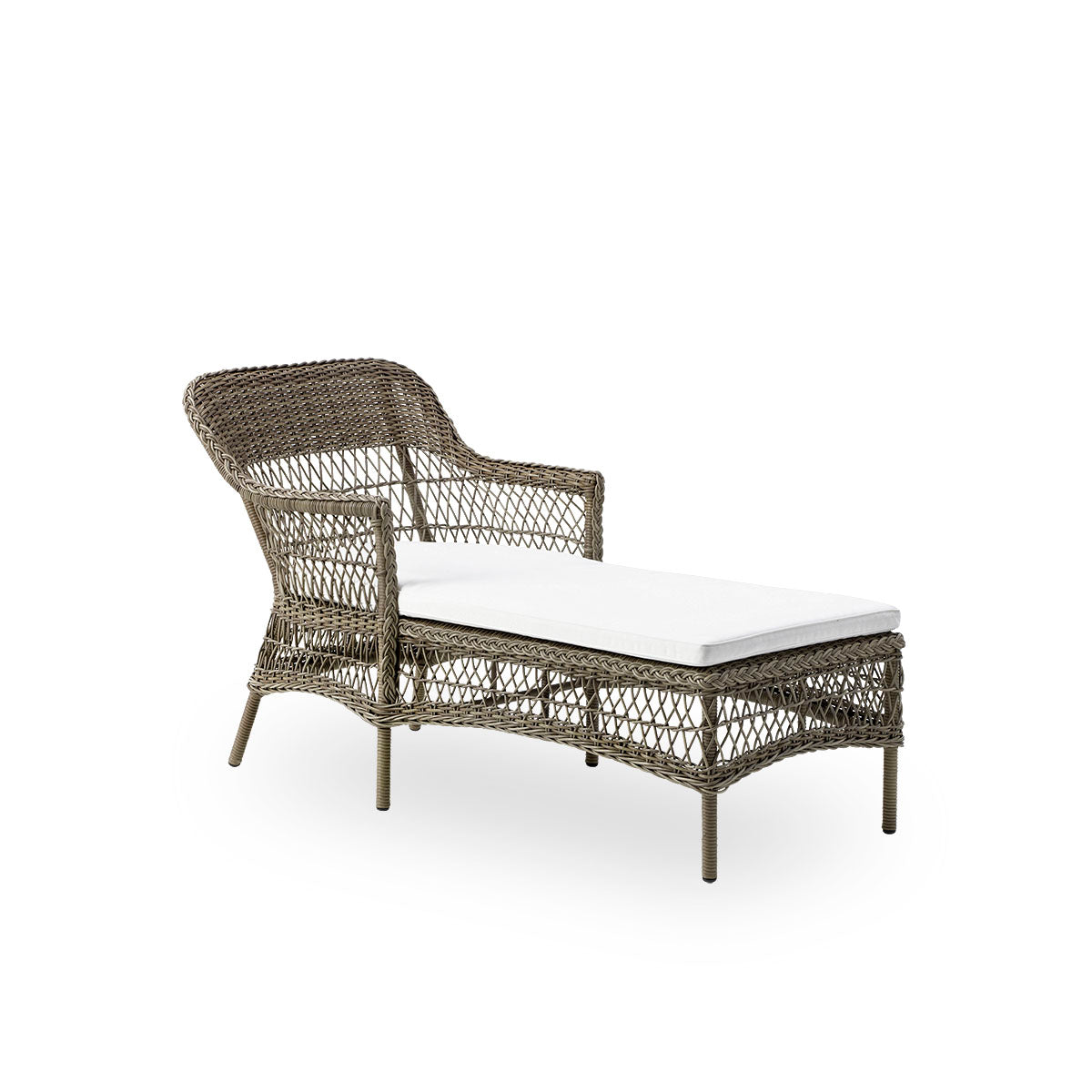 Side view of Olivia outdoor chaiselounge in Antique grey color. Aluminium frame fully woven with ArtFibre. Romantic look inspired by British colonial style.