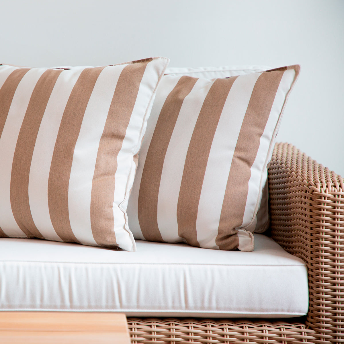 50X50 Exterior cushion | A680 Beige &amp; White