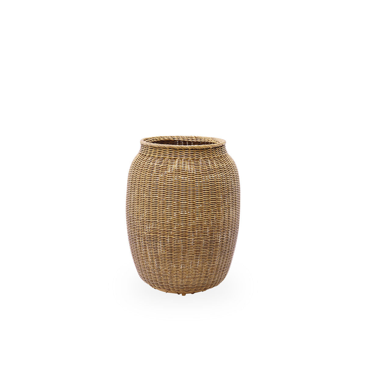 Alma outdoor basket in Chestnut color, handwoven from 70% recycled and 30% new ArtFibre. Ø60 cm.