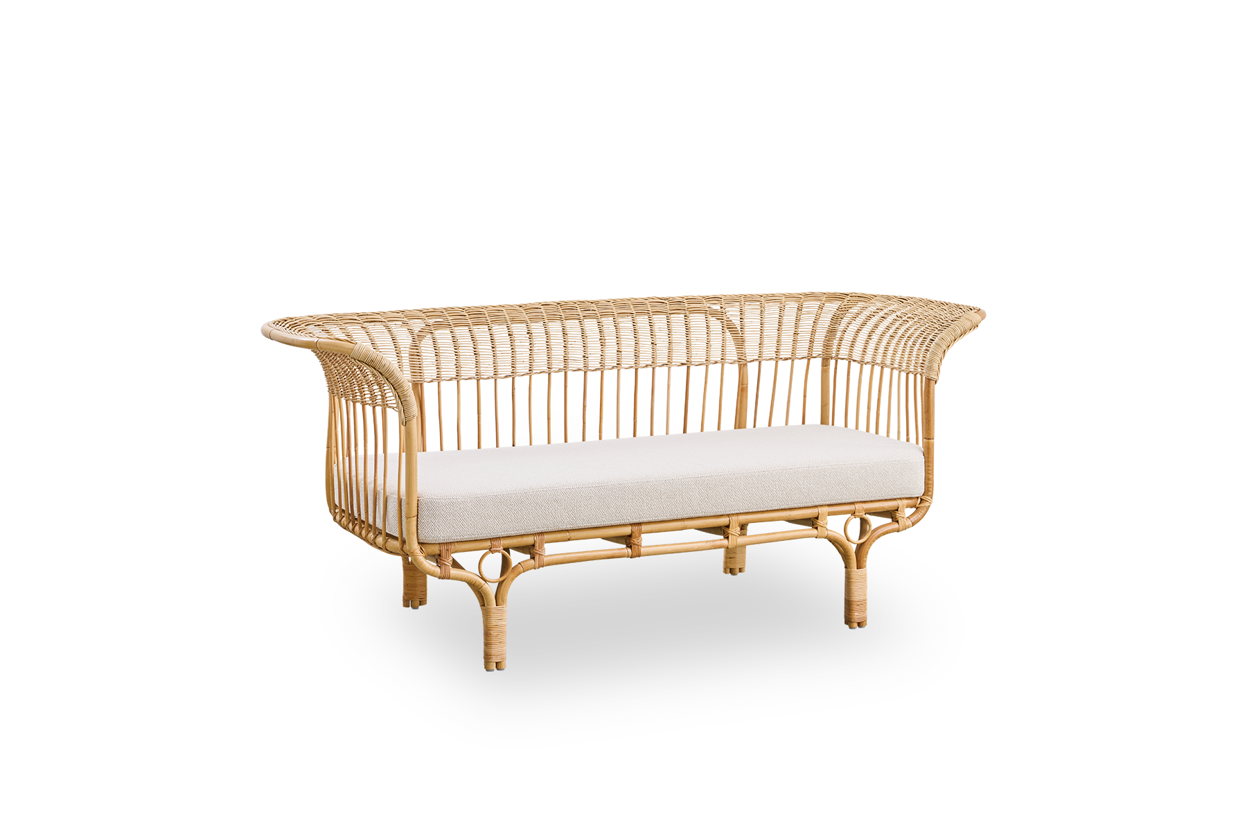 Side view of Belladonna outdoor sofa in rattan look, designed by Franco Albini and Franca Helg. The sofa has an elegant expression with thin legs and a majestic seat with many detailed ArtFibre windings on a aluminium frame.