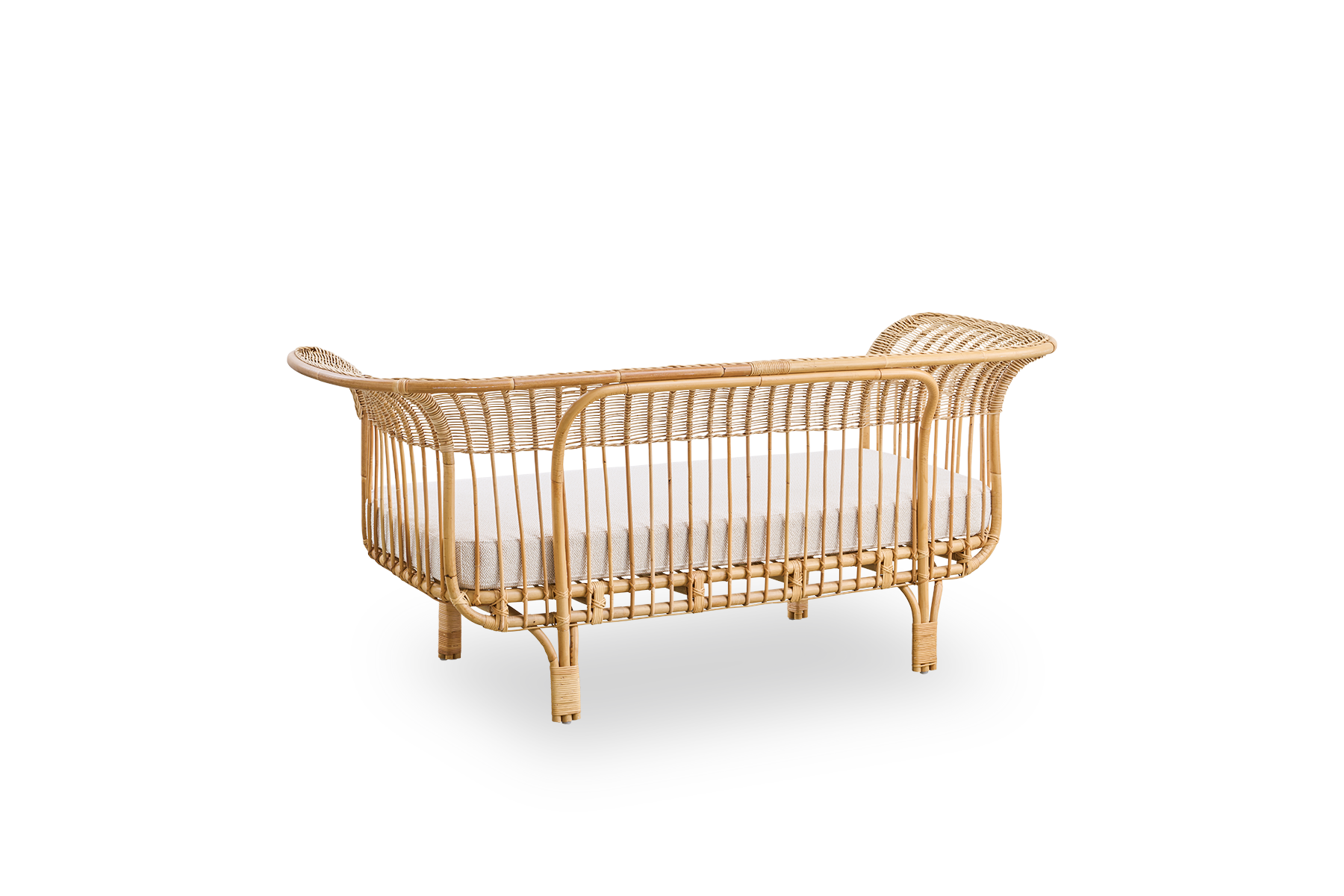 Plain back view of Belladonna outdoor sofa in rattan look, designed by Franco Albini and Franca Helg. The sofa has an elegant expression with thin legs and a majestic seat with many detailed ArtFibre windings on an aluminium frame.