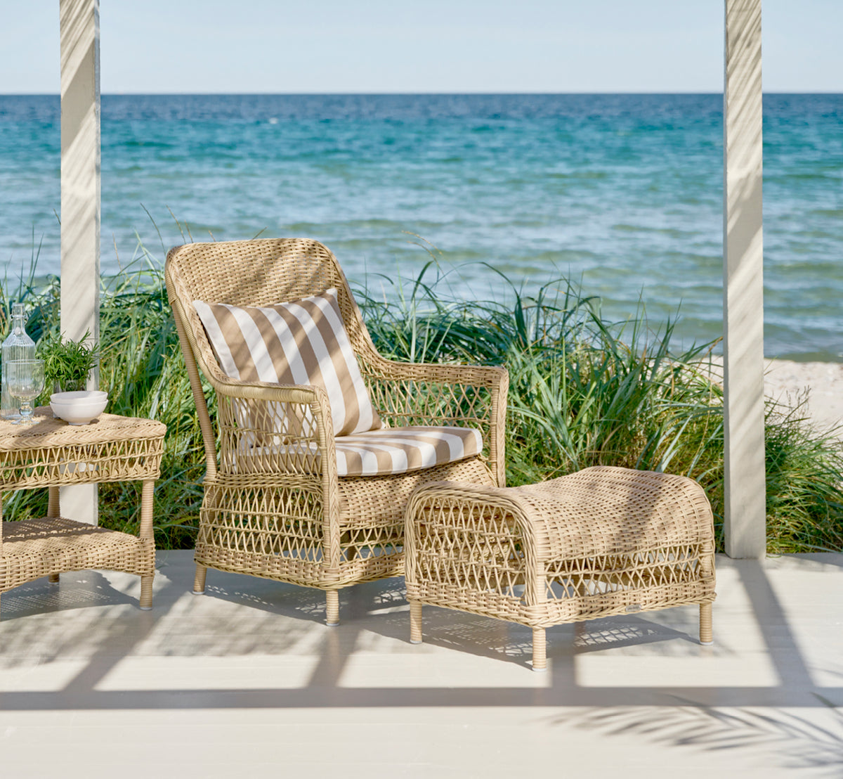 Dawn Exterior Footstool