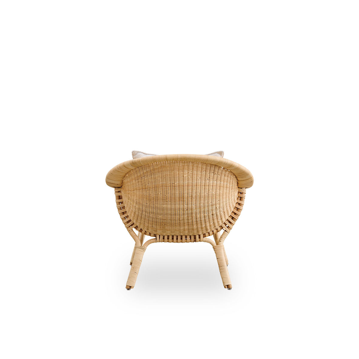 Plain back view of Madame Exterior lounge chair designed by Nanna & Jørgen Ditzel. Fully woven rattan lounge chair with soft, feminine shell-shaped design.