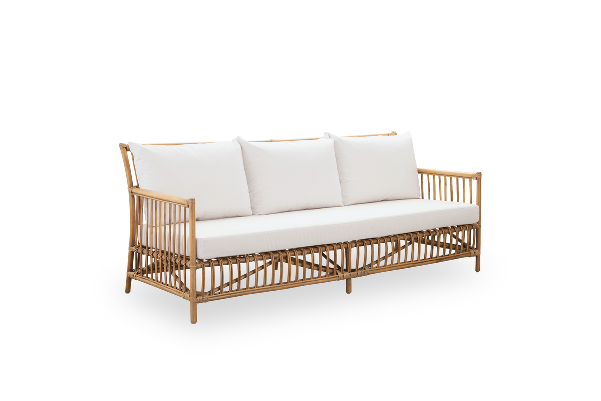 Side view of Caroline outdoor 3-seater sofa in Antique color, simple and elegant Danish design. Aluminium frame in rattan look with ArtFibre bindings.