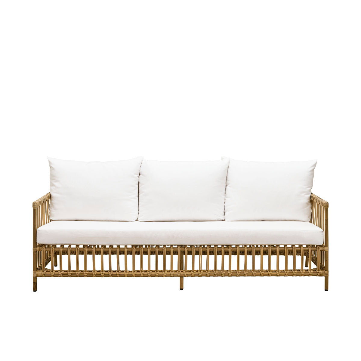 Front view of Caroline outdoor 3-seater sofa in Antique color, simple and elegant Danish design. Aluminium frame in rattan look with ArtFibre bindings.