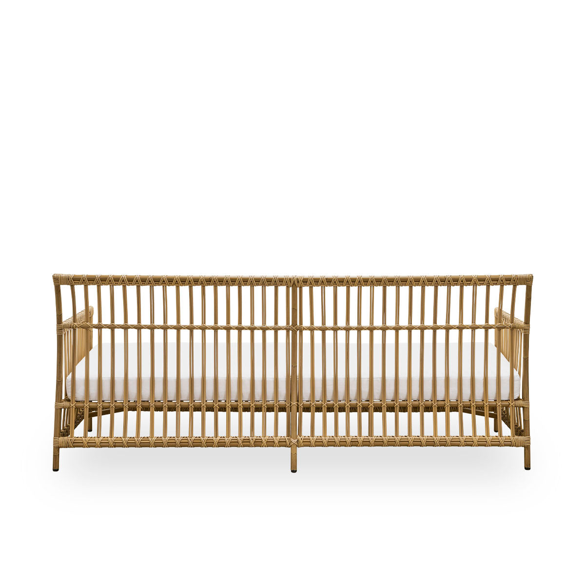 Plain back view of Caroline outdoor 3-seater sofa in Antique color, simple and elegant Danish design. Aluminium frame in rattan look with ArtFibre bindings.