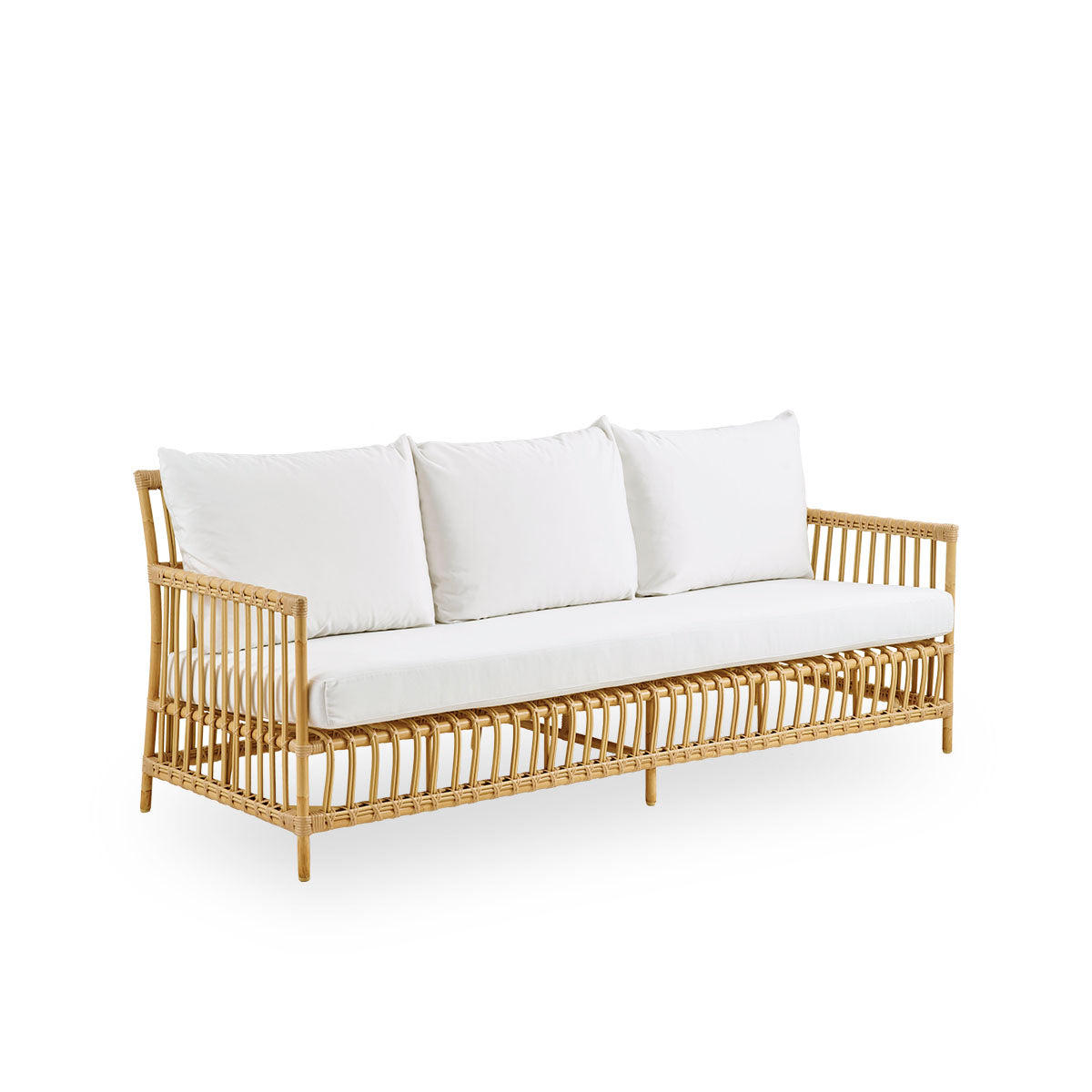 Side view of Caroline outdoor 3-seater sofa in Natural color, simple and elegant Danish design. Aluminium frame in rattan look with ArtFibre bindings.