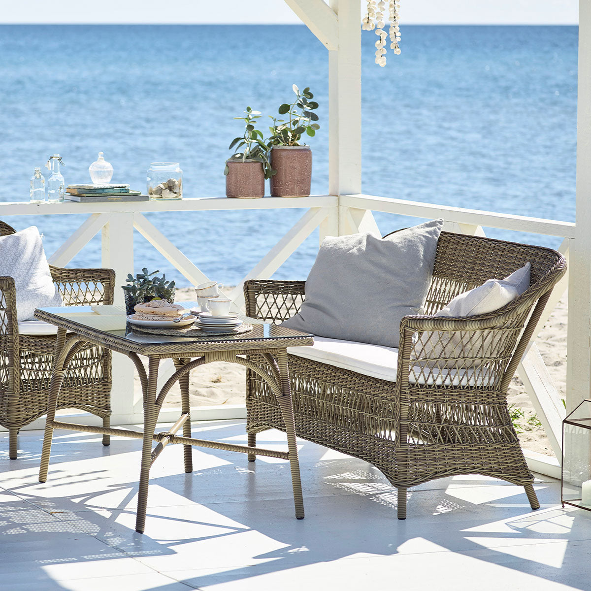 Charlot 2-Seater Exterior Sofa