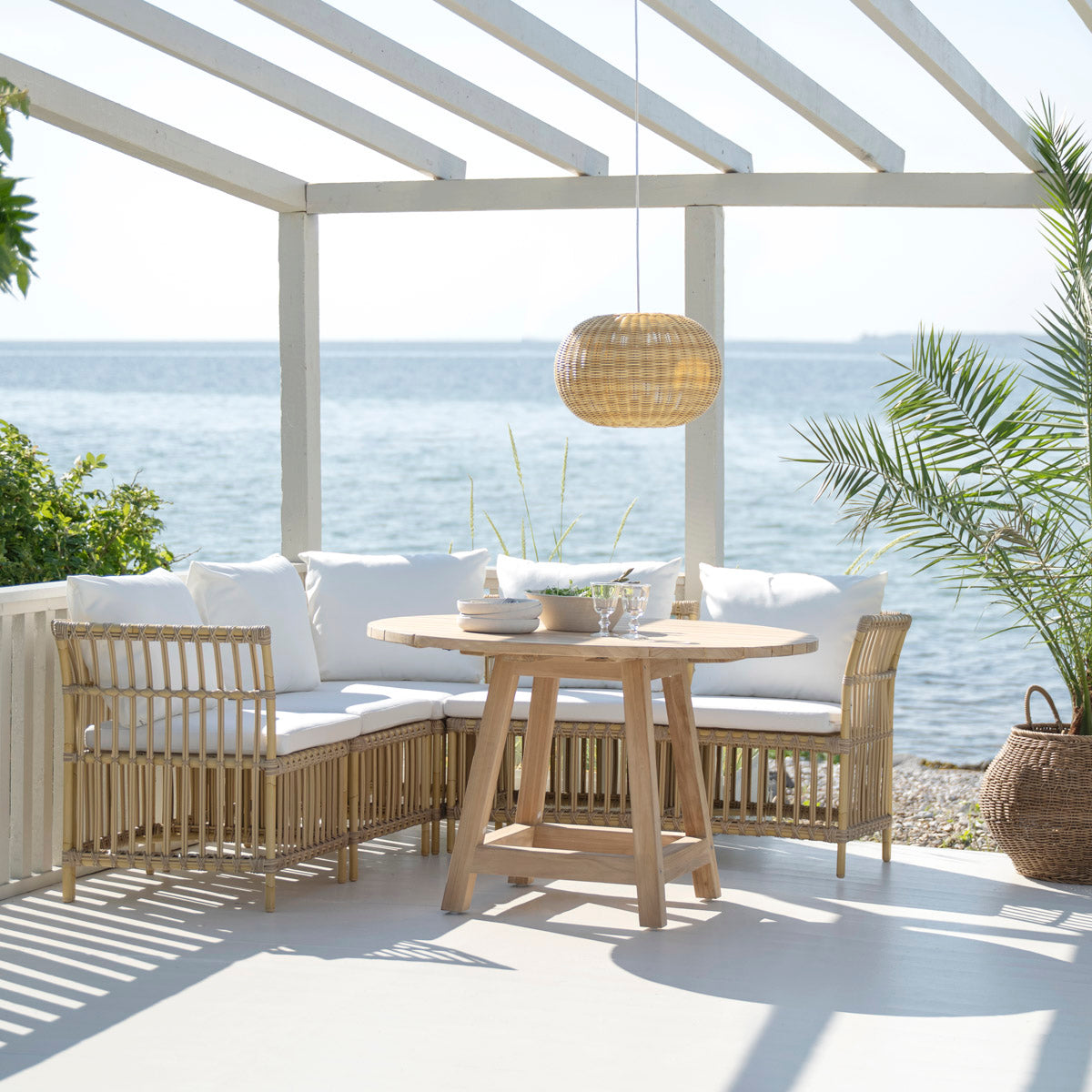 Meghan Exterior Dining Bench | Corner Module