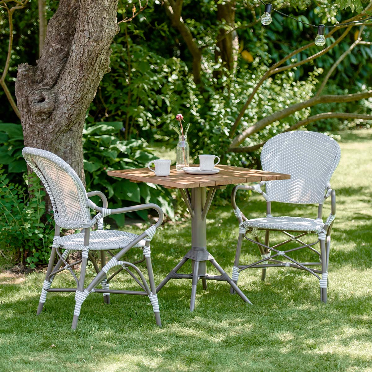 Nicole Cáfe Table | Teak 70x70 cm