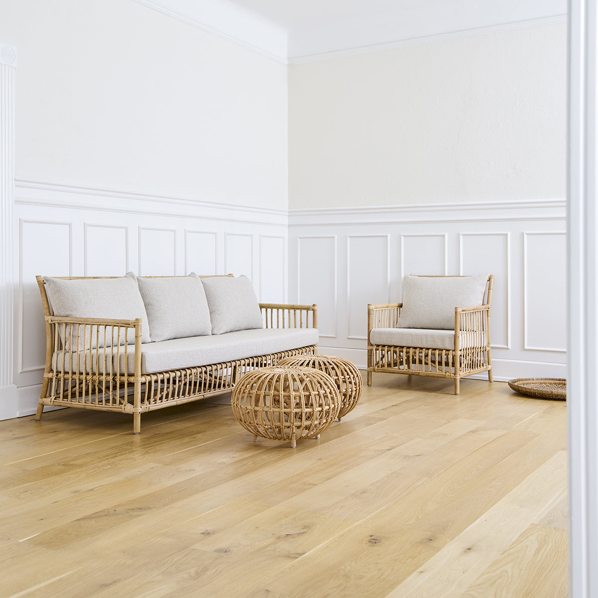 Caroline Lounge Chair